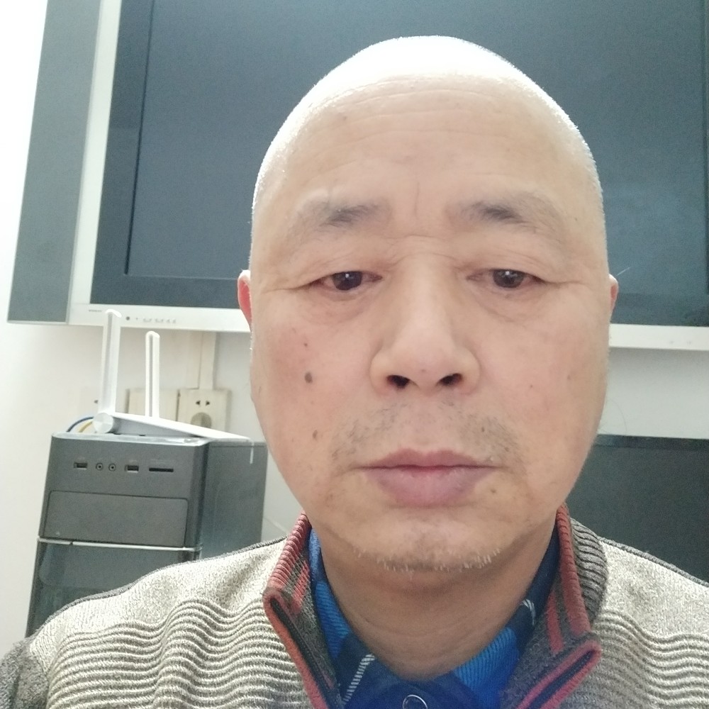 虚心蜗牛的照片