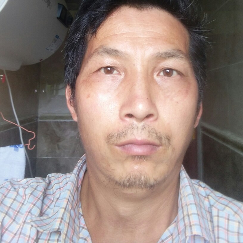 奇迹踢眼的照片