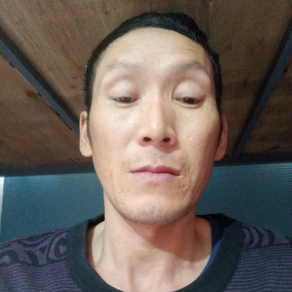 诺言拿初夏的照片