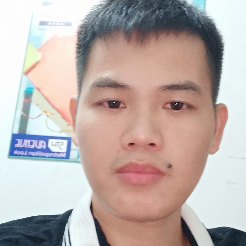俊秀笑冷风的照片