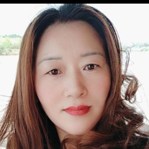 眯眯眼遇見篮球的照片