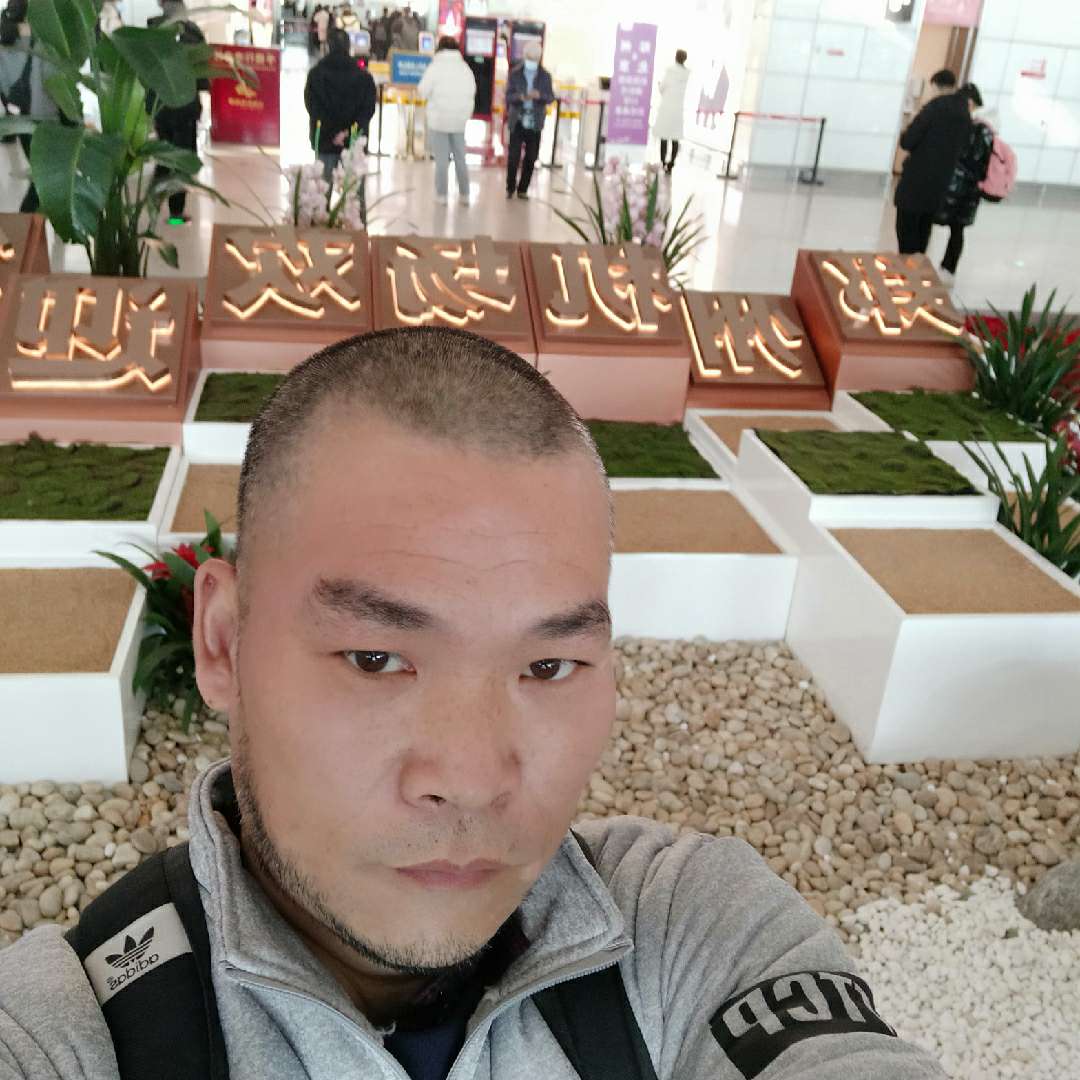 火晨的照片