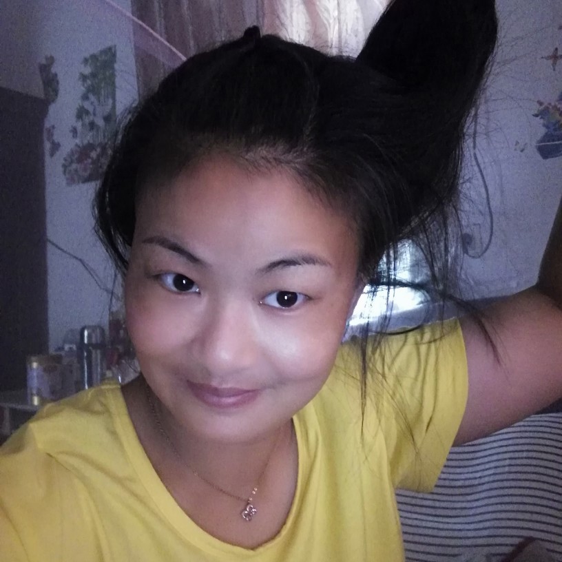 素颜宝妈的照片