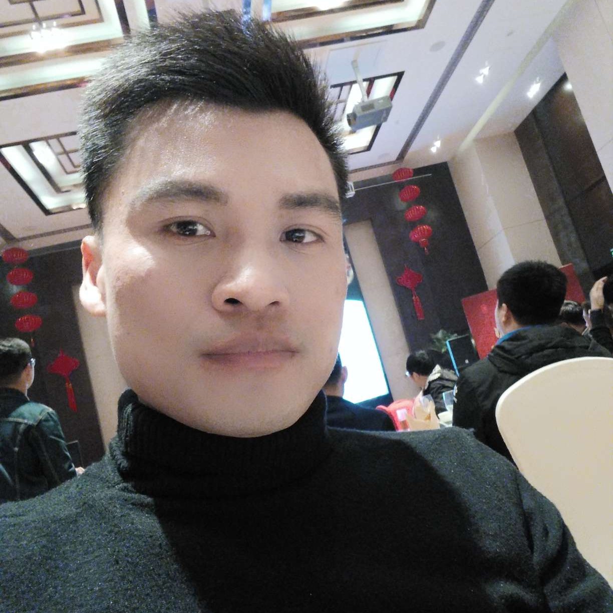 黄锦伟的照片