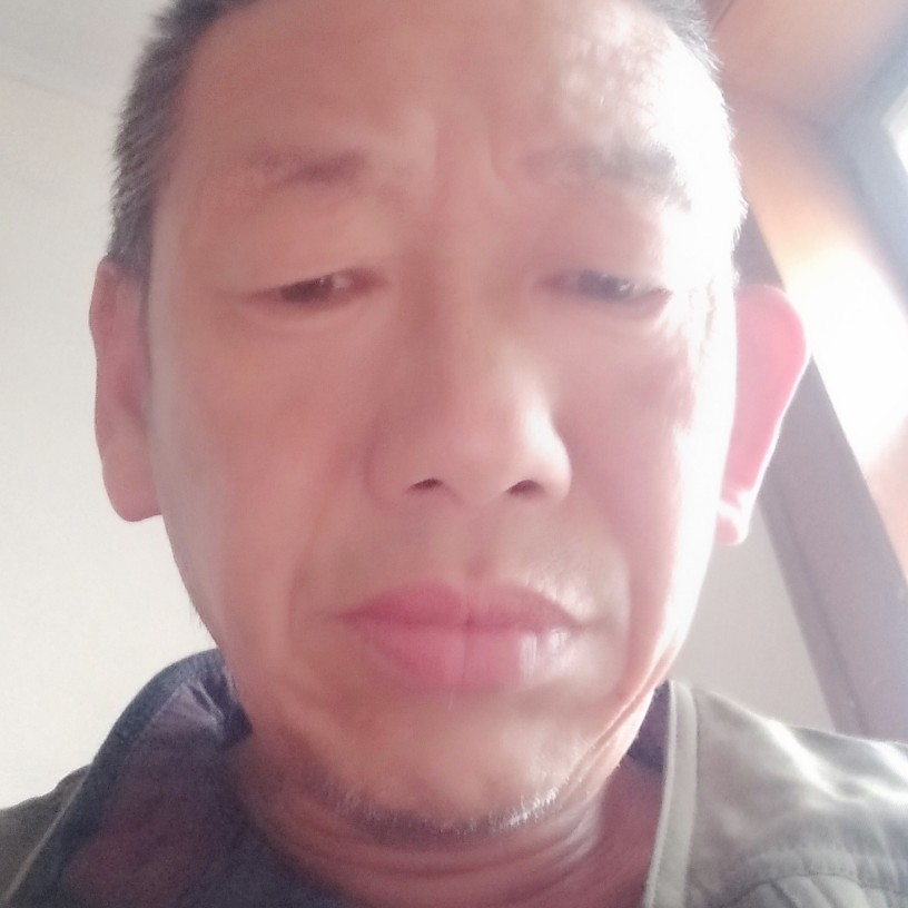 冷眸回首安静的照片