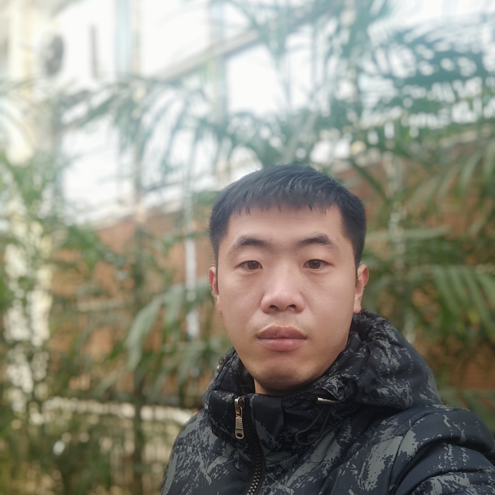 沉默了。的照片