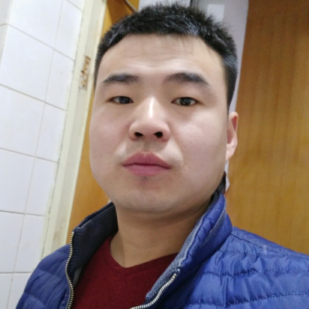 彪壮就方盒的照片