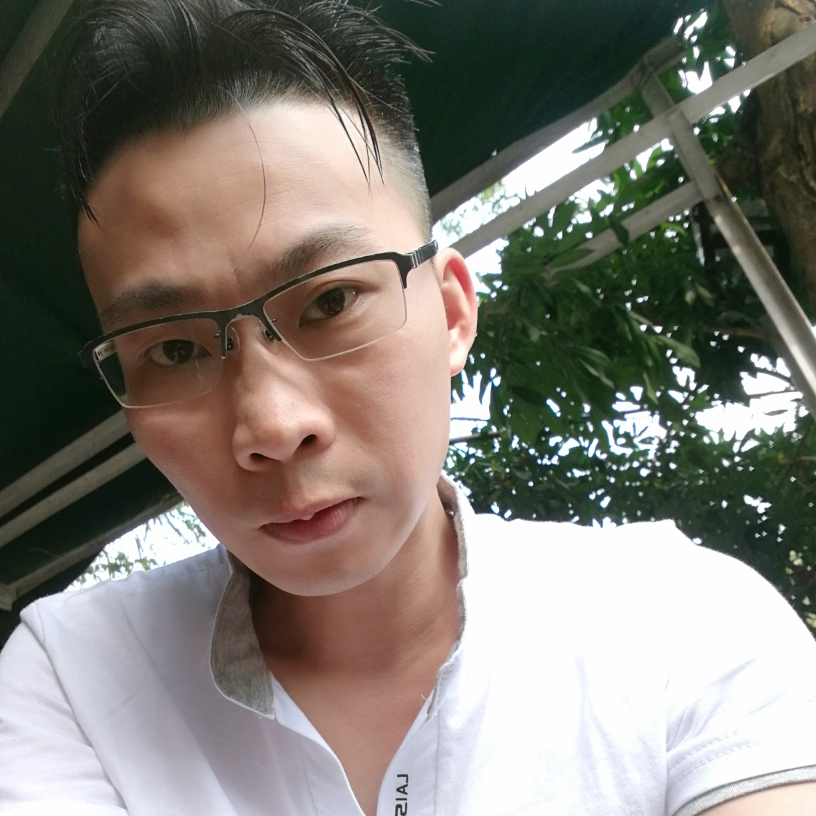 纳兰度宏的照片