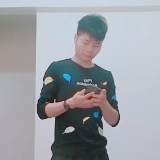 褚伟的照片