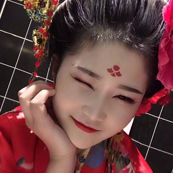 张威薇的照片