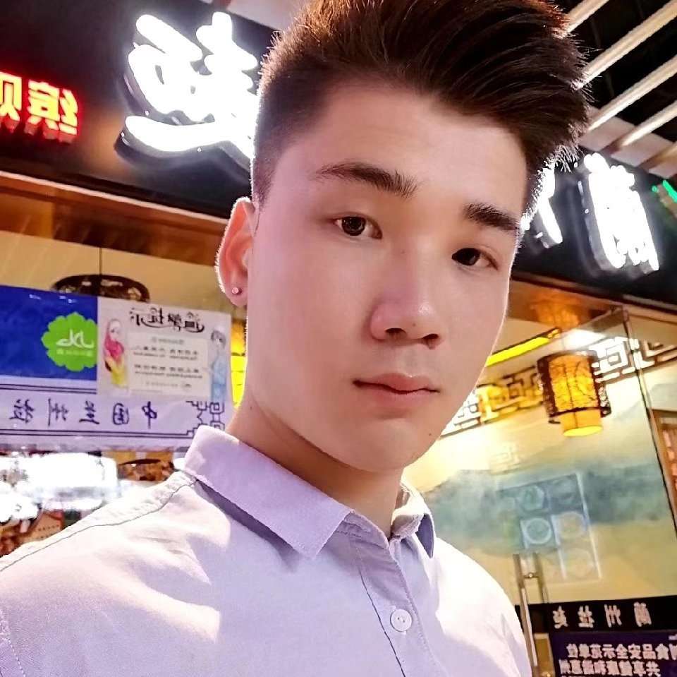 青衣与单薄的照片
