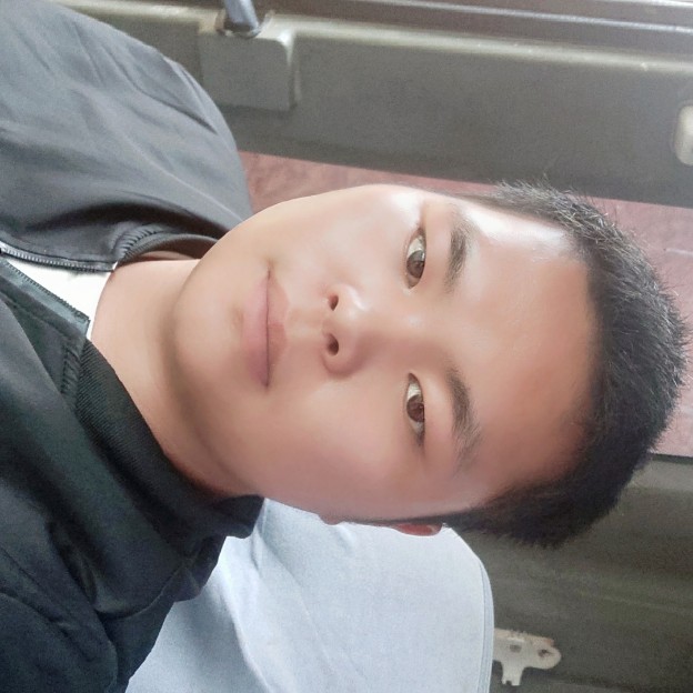 谢招浪的照片