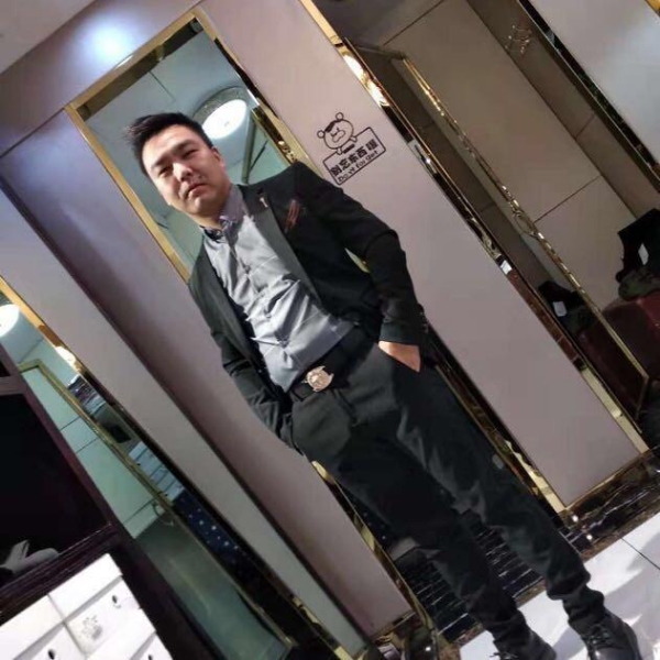 慈祥凝眸余音的照片