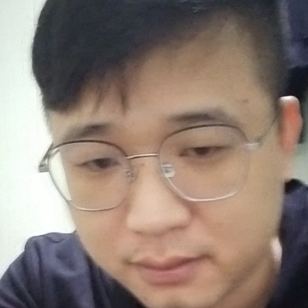 半夏深拥的照片