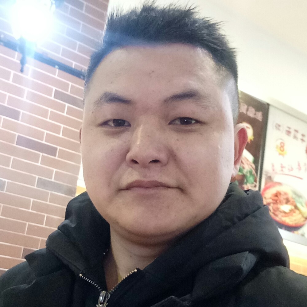 肖丰的照片