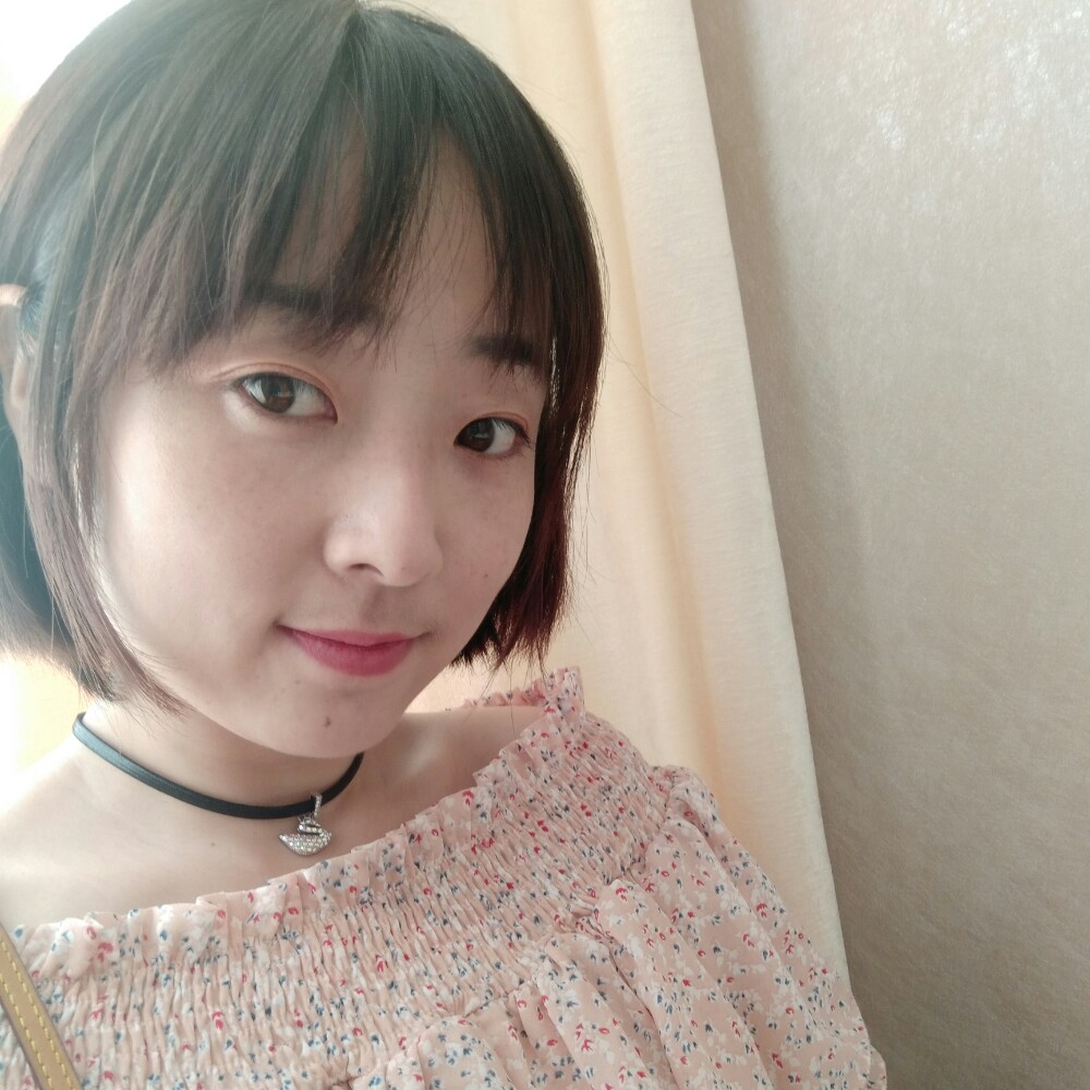 含蓄倾心尘宵的照片