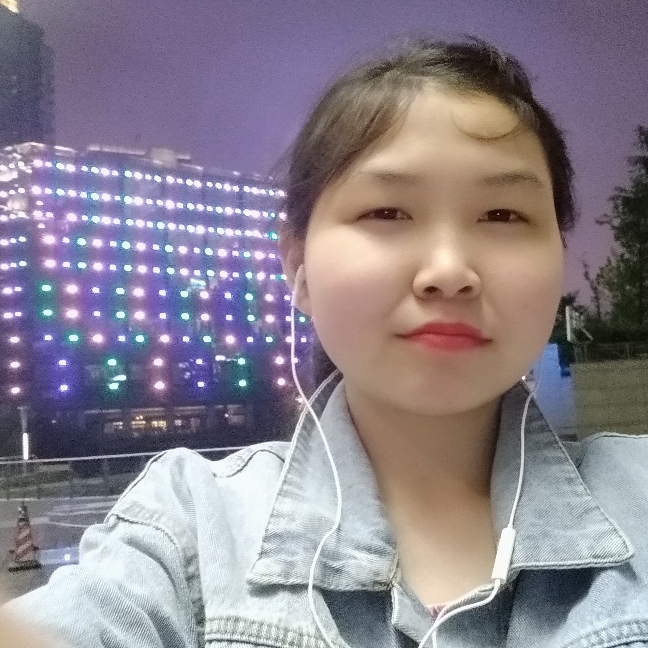 秦柴琳的照片