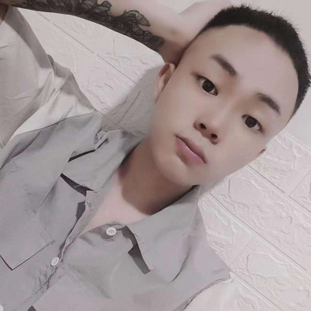明亮笑汉堡的照片