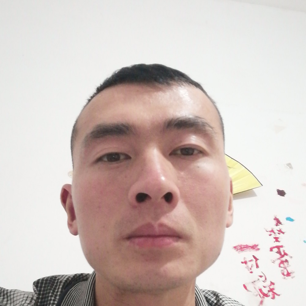 贪玩打电话的照片