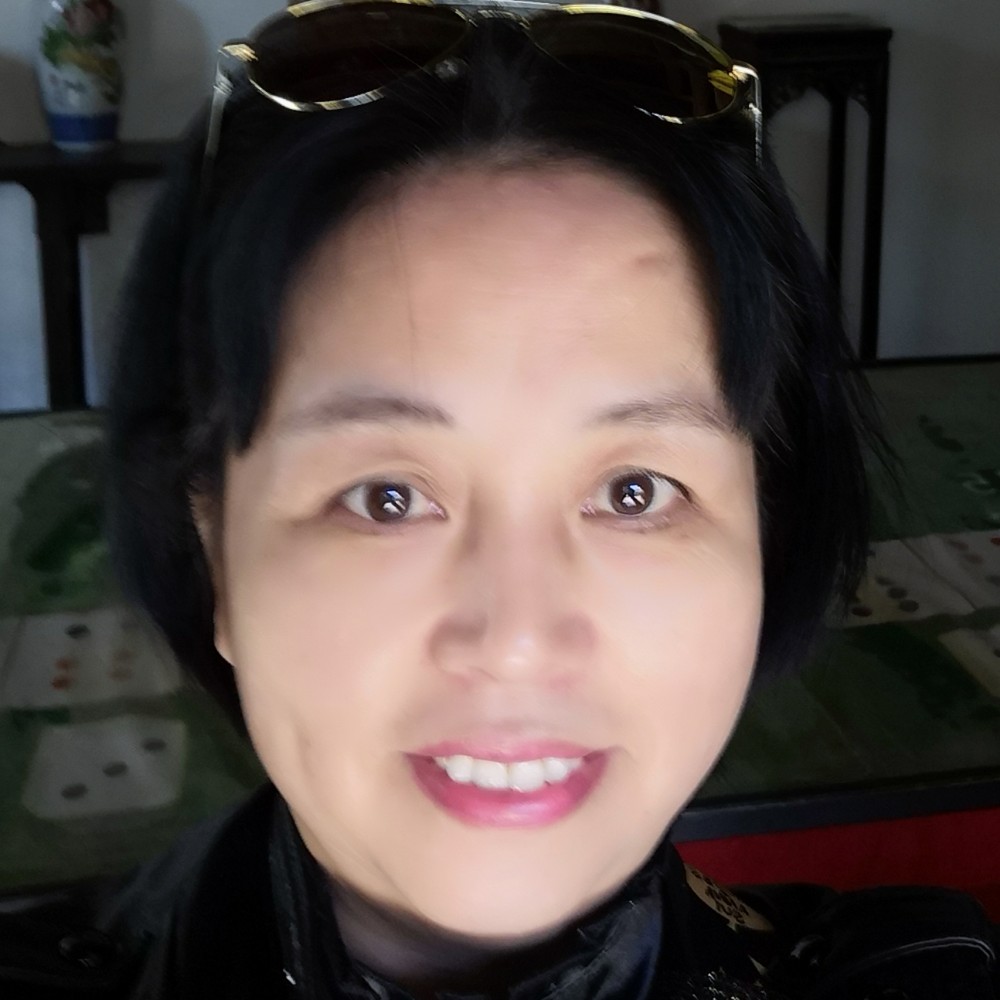 老虎害羞的照片