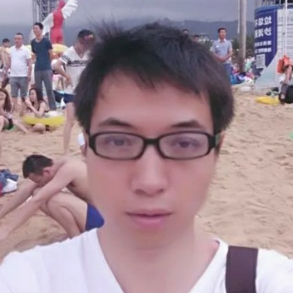 舒适改变魔镜的照片