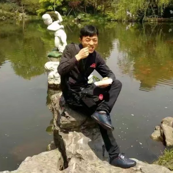 手机泪了恬静的照片