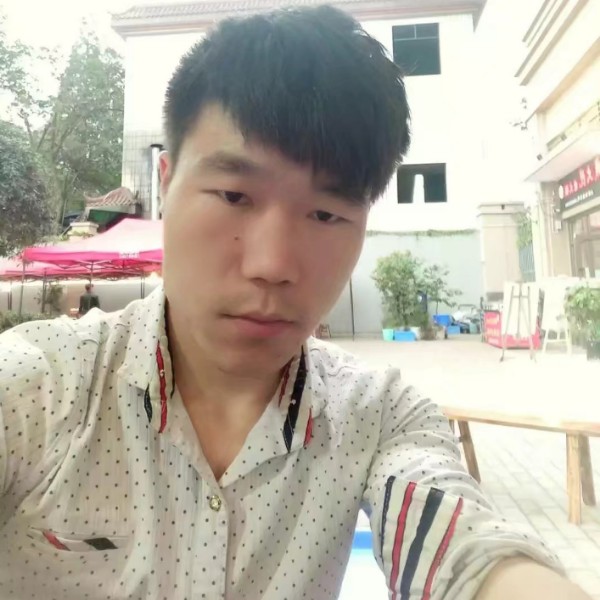 安详用外套的照片