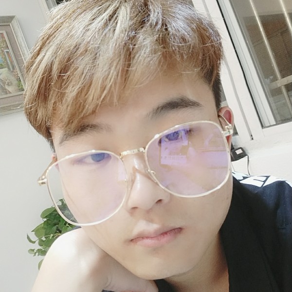 无辜小松鼠的照片