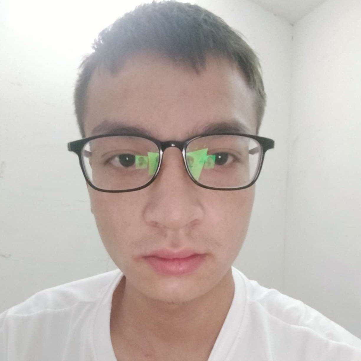 浮殇年华。的照片
