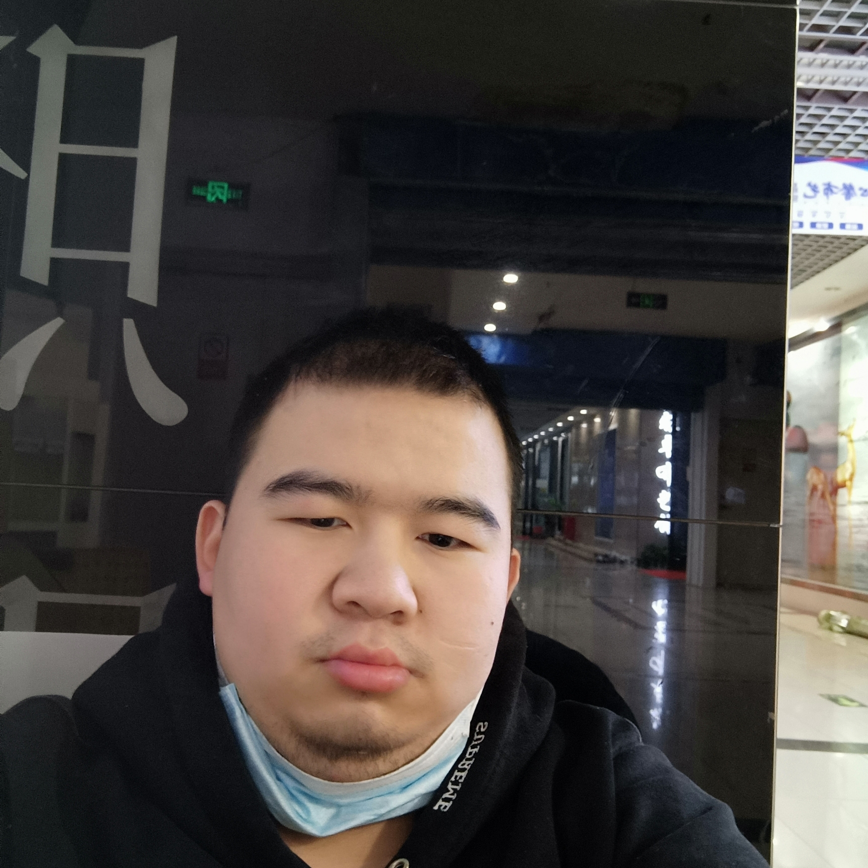 摩托凝眸危机的照片