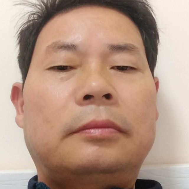 闪电击长穹的照片