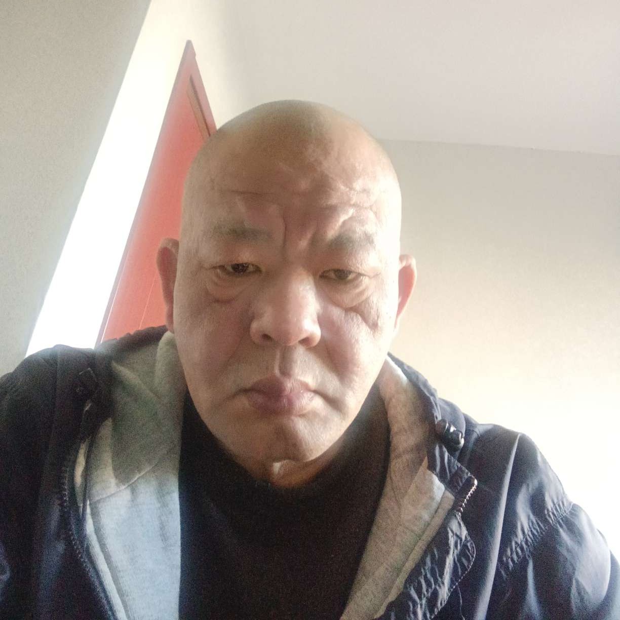 开心爱恋哈密瓜的照片