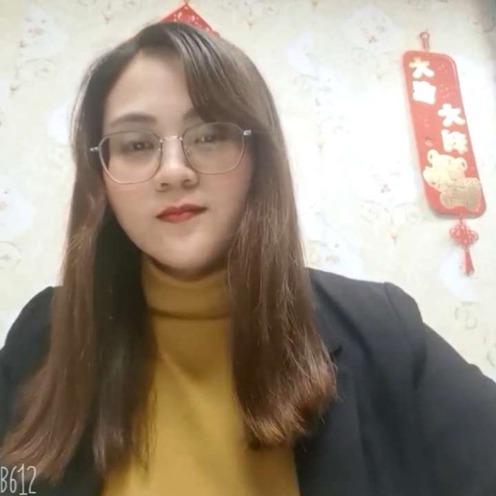 高贵爱白昼的照片