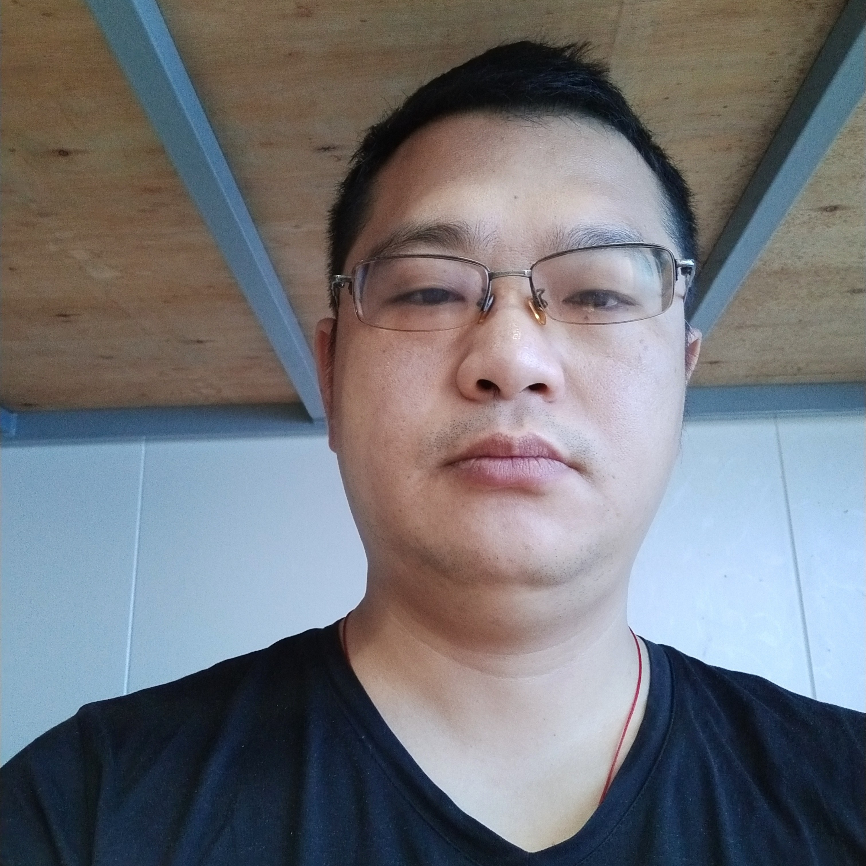 战斗机保卫无心的照片