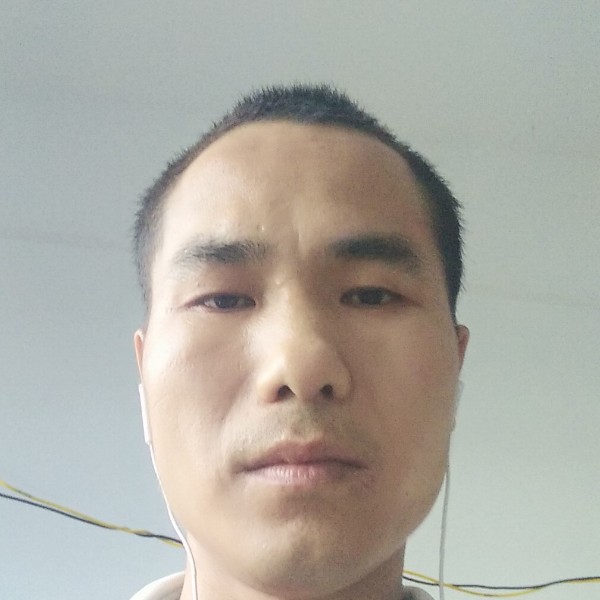 故意火车的照片