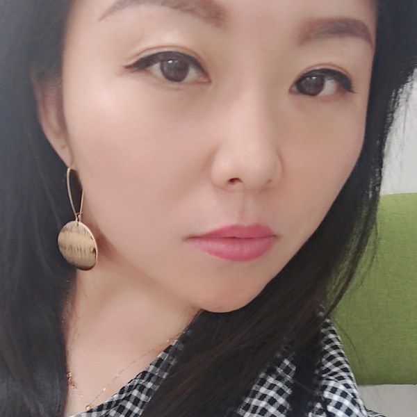 小红老师的照片