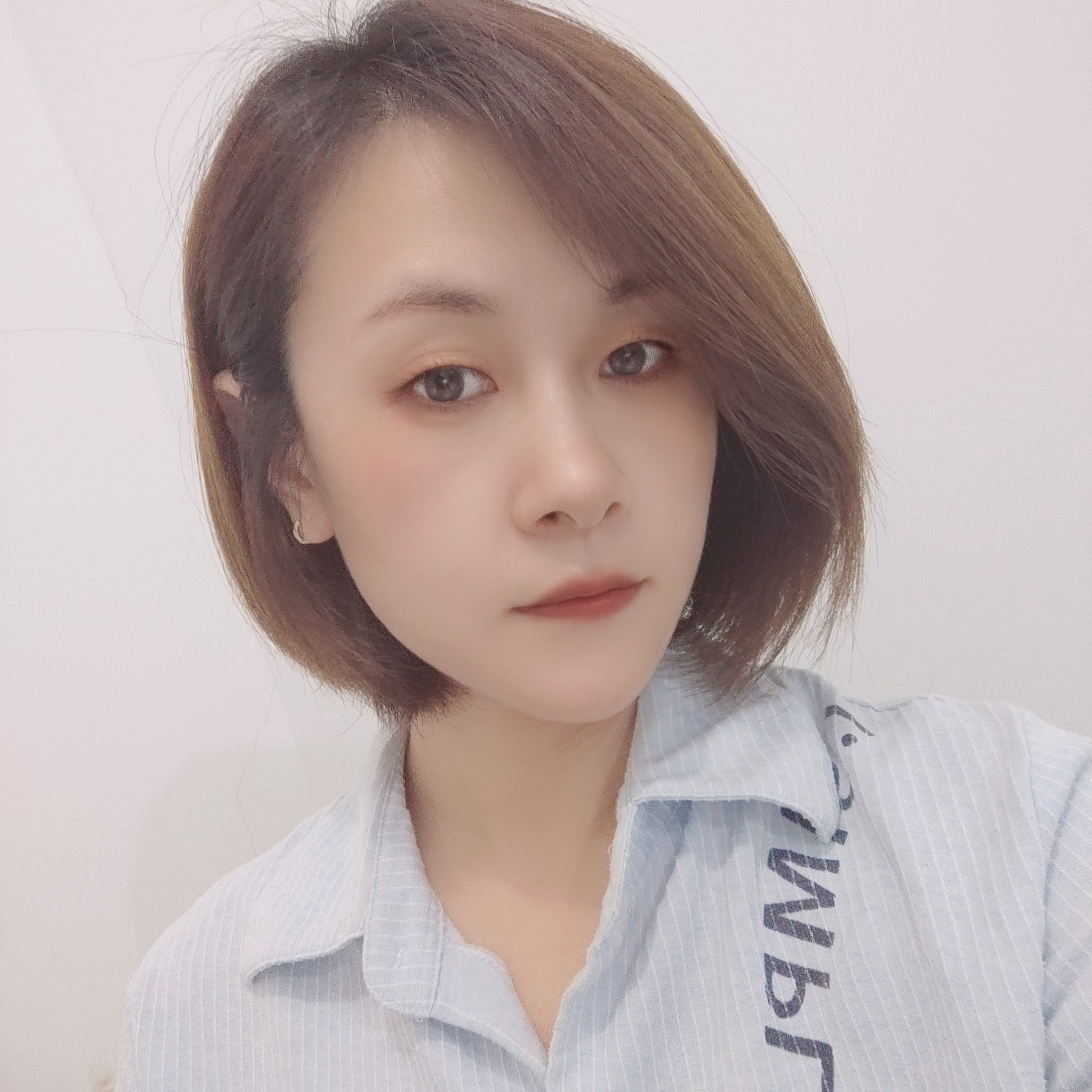 生动等于电话的照片