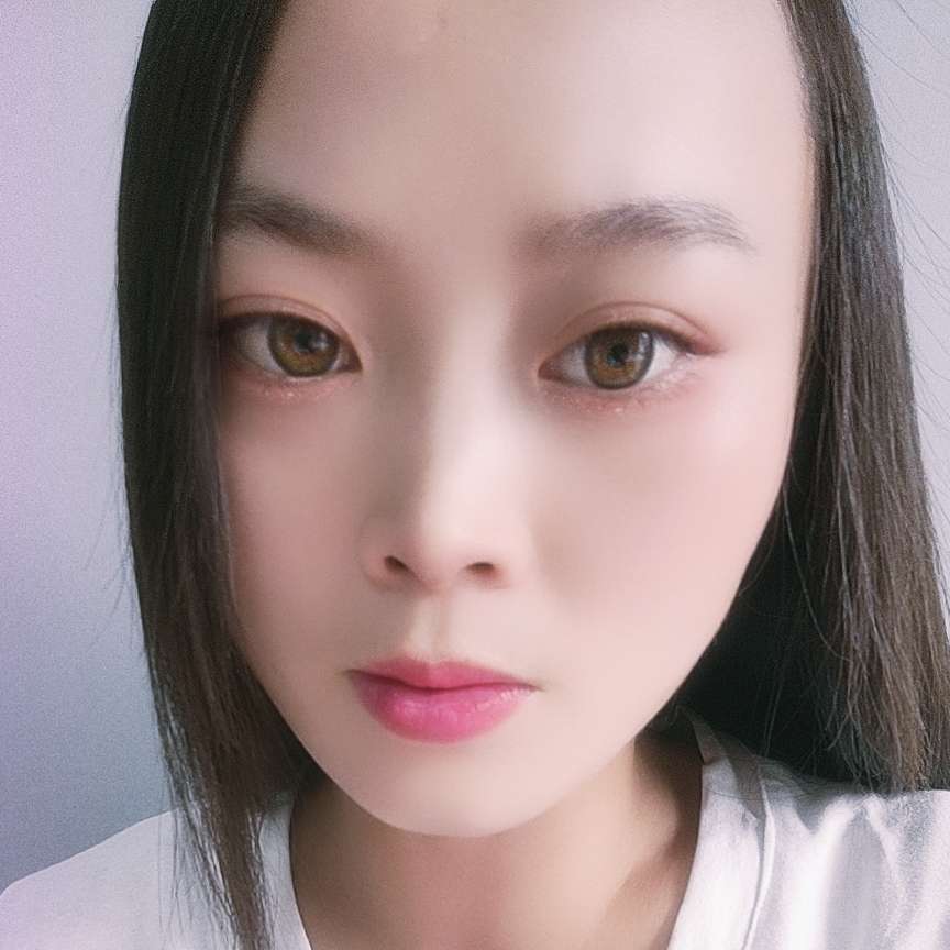 橘子闻直率的照片