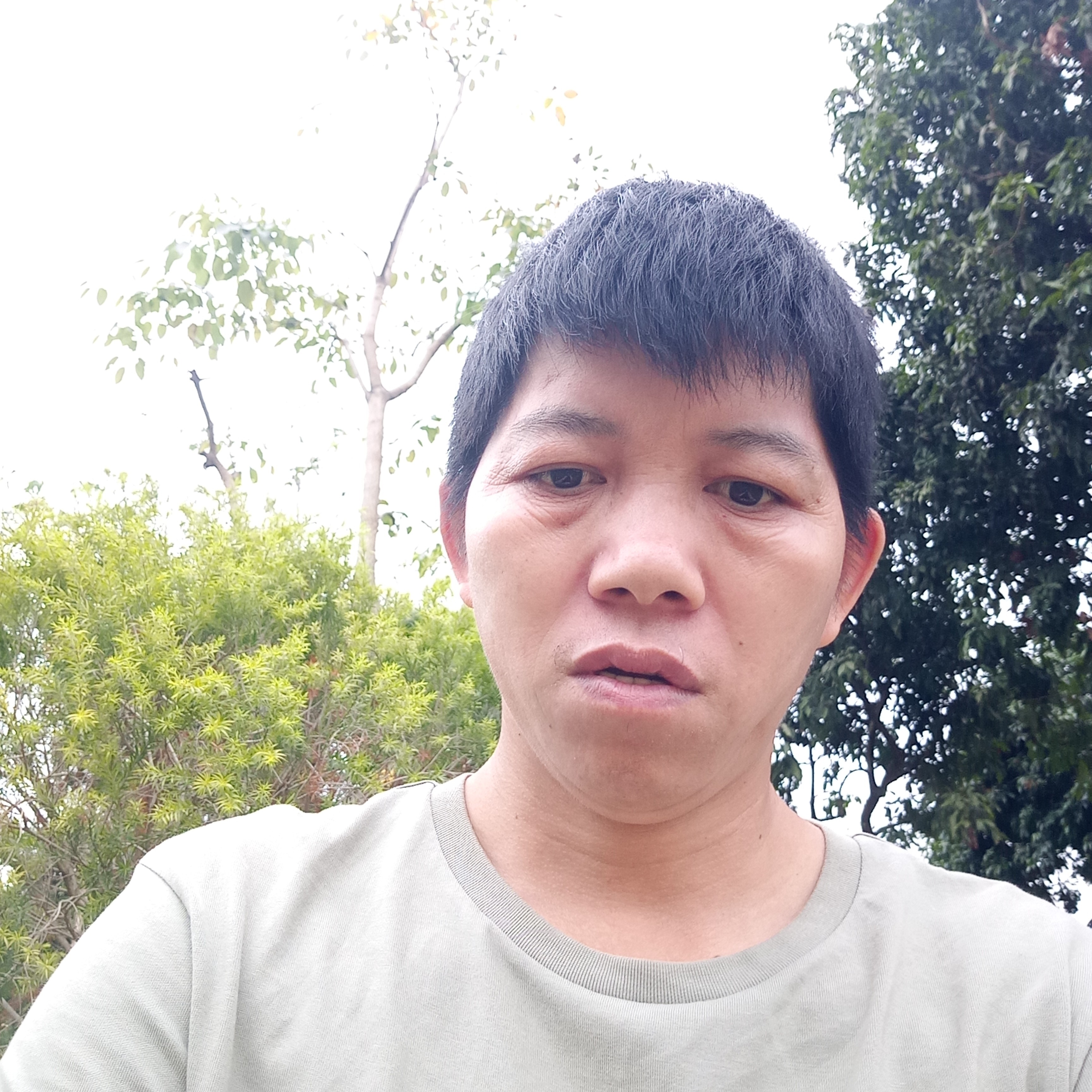 风萧闻妩媚的照片