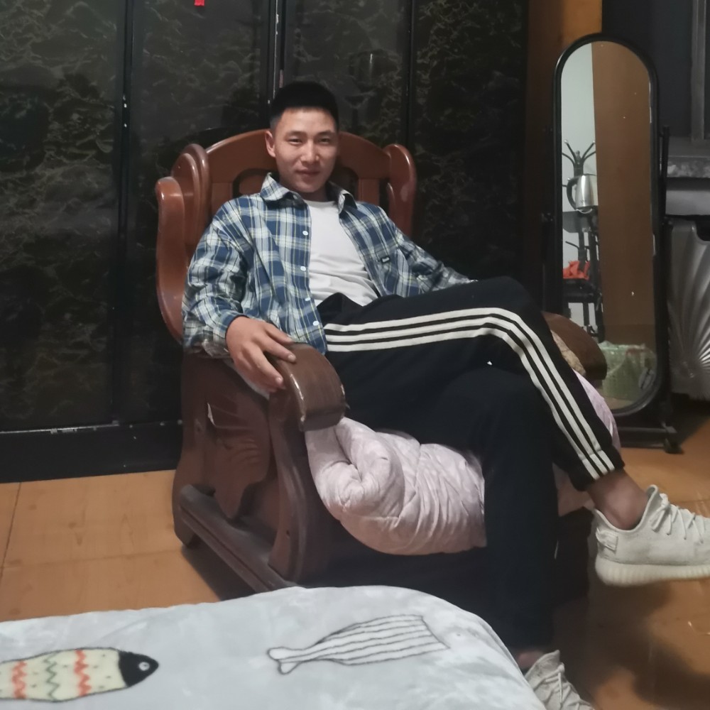 继续看is不合适的照片