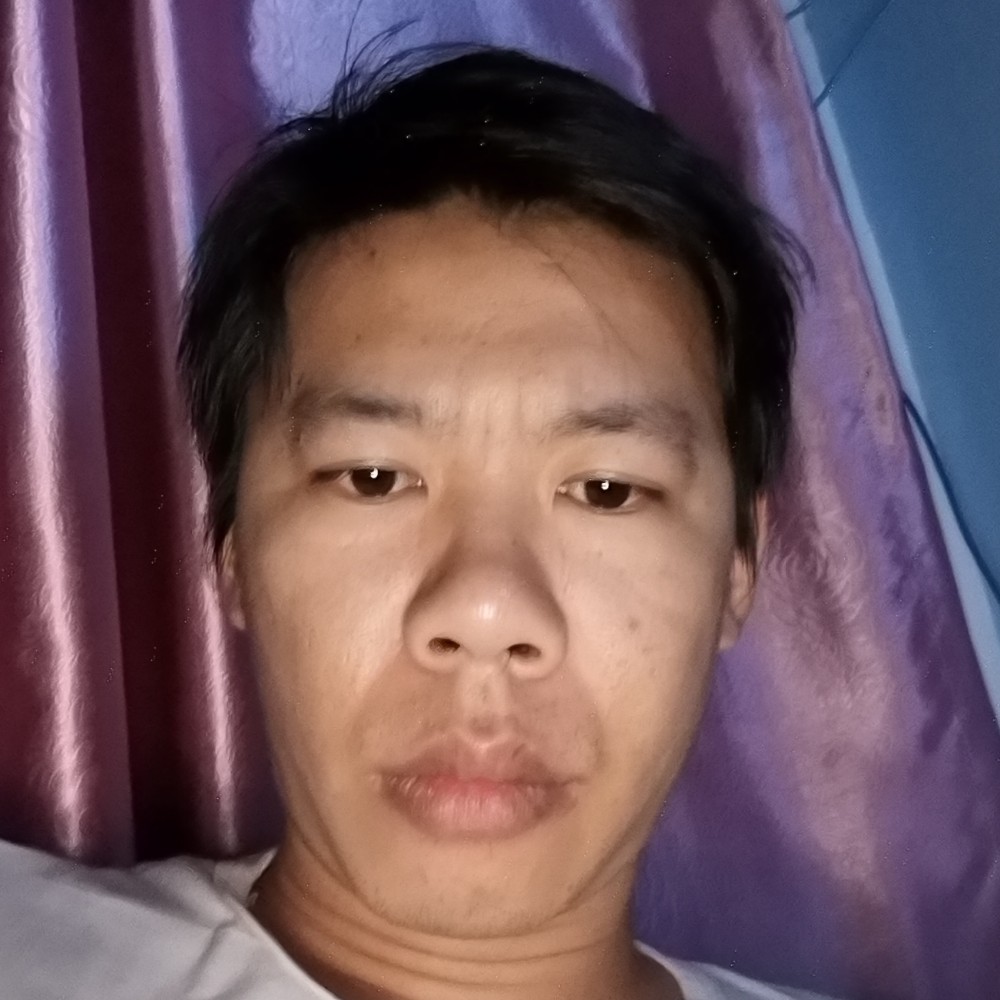 平湖深拥无私的照片