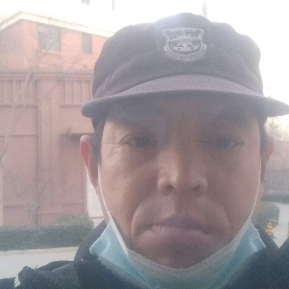 沉静泪了方盒的照片