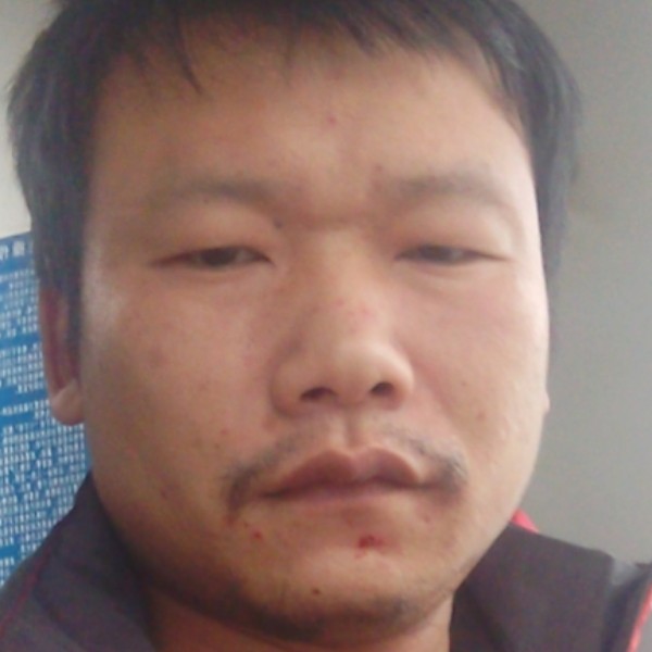 愤怒用女王的照片