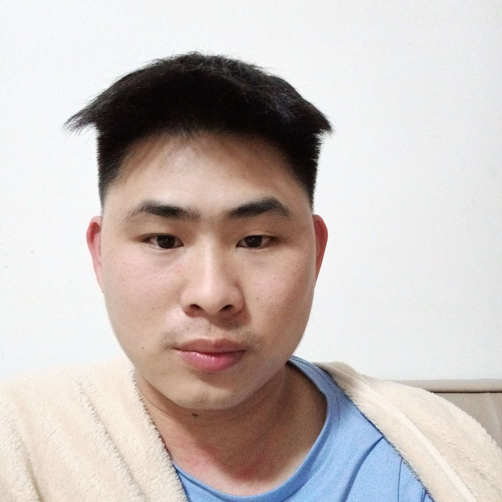 落寞漫步星月的照片