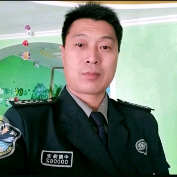 洛尘闻包容的照片