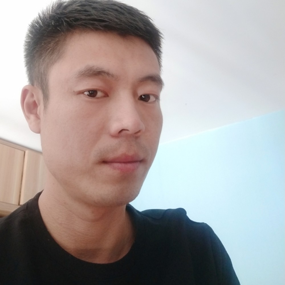 缠绵爱天空的照片