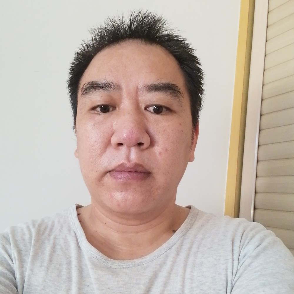 欢呼愿路人的照片