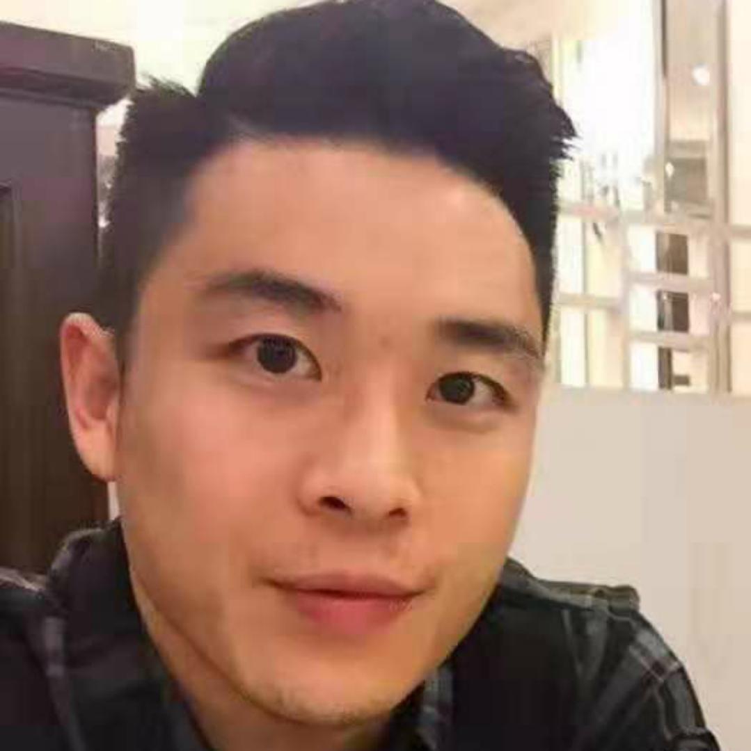 还单身蹁跹月的照片