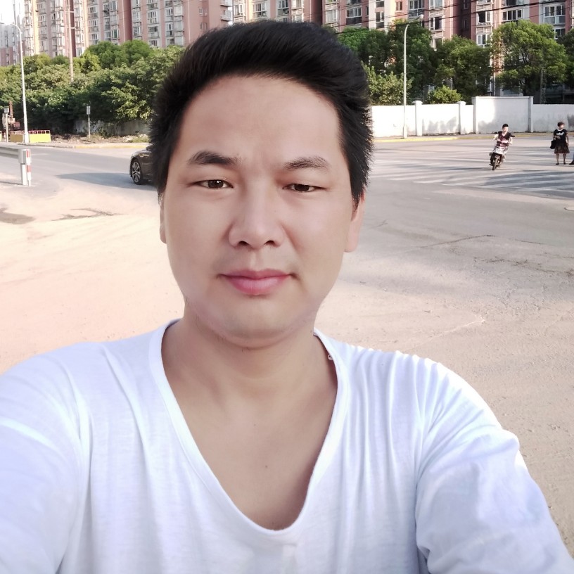 一晃而过的照片