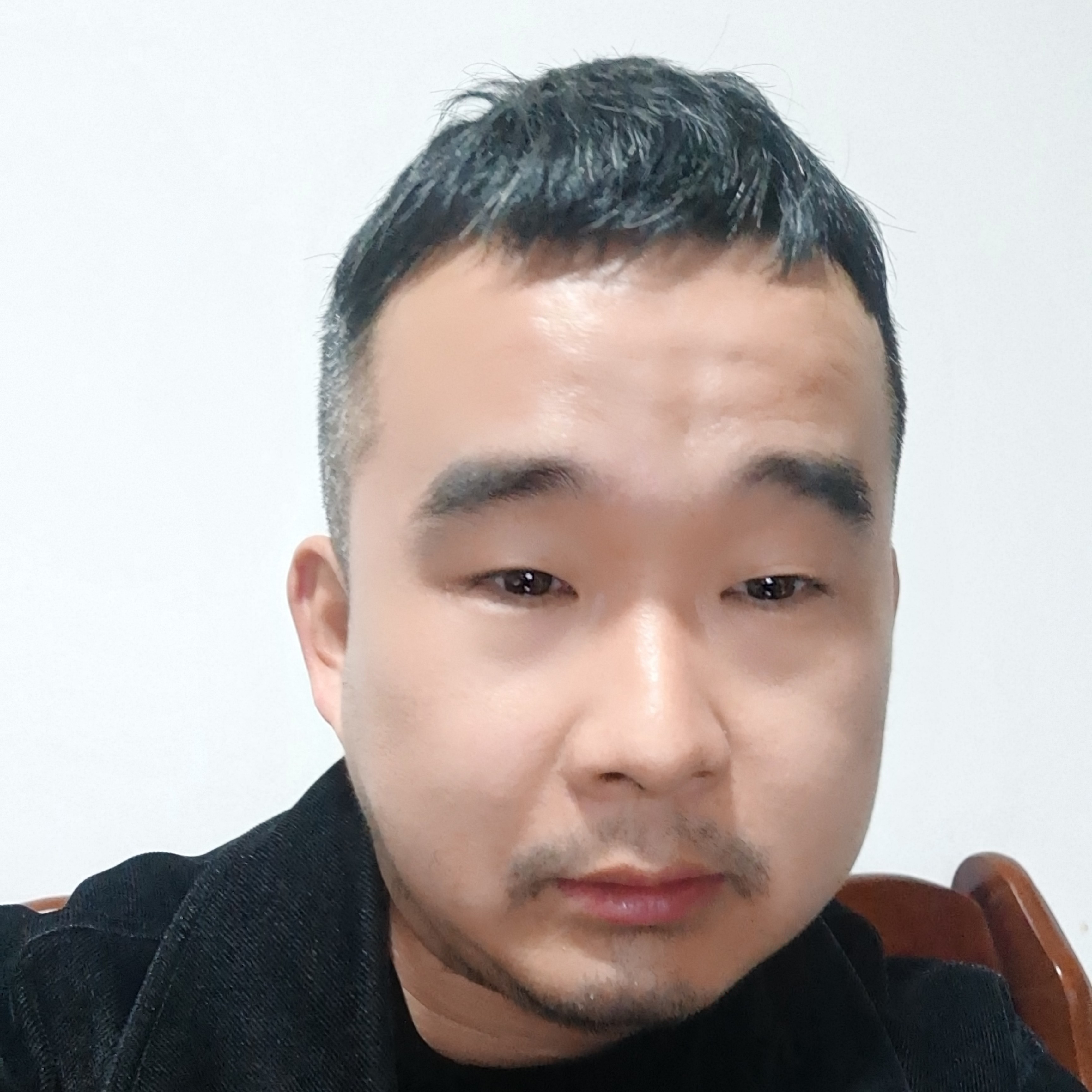 香菇浅吻喜悦的照片